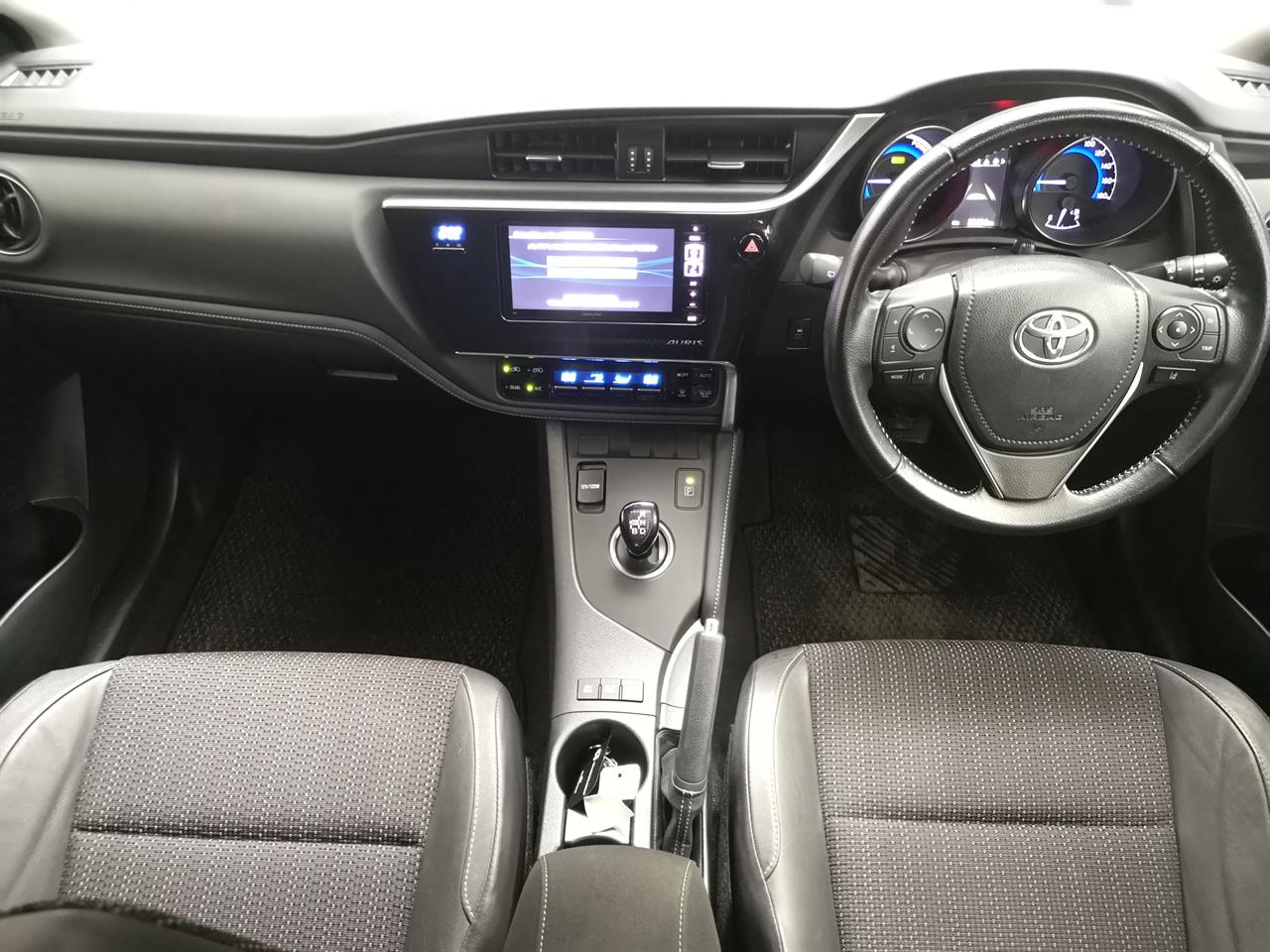 2017 Toyota Auris