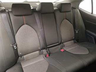 2018 Toyota Camry - Thumbnail