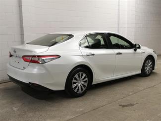 2018 Toyota Camry - Thumbnail