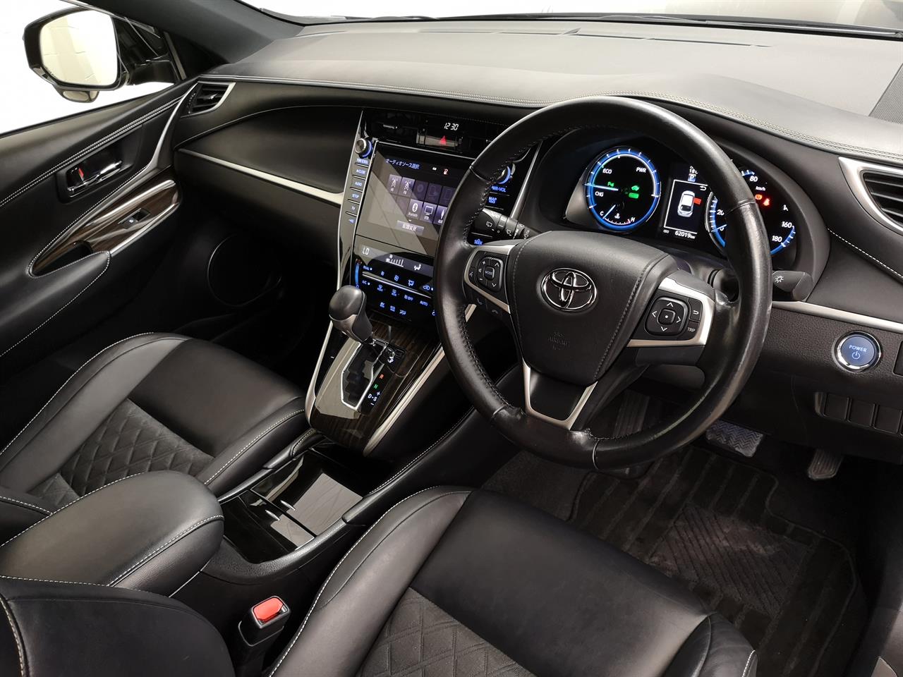 2014 Toyota Harrier