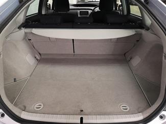 2012 Toyota Prius - Thumbnail