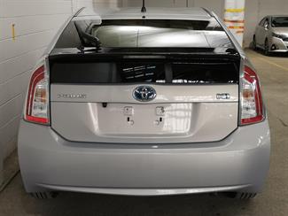 2012 Toyota Prius - Thumbnail
