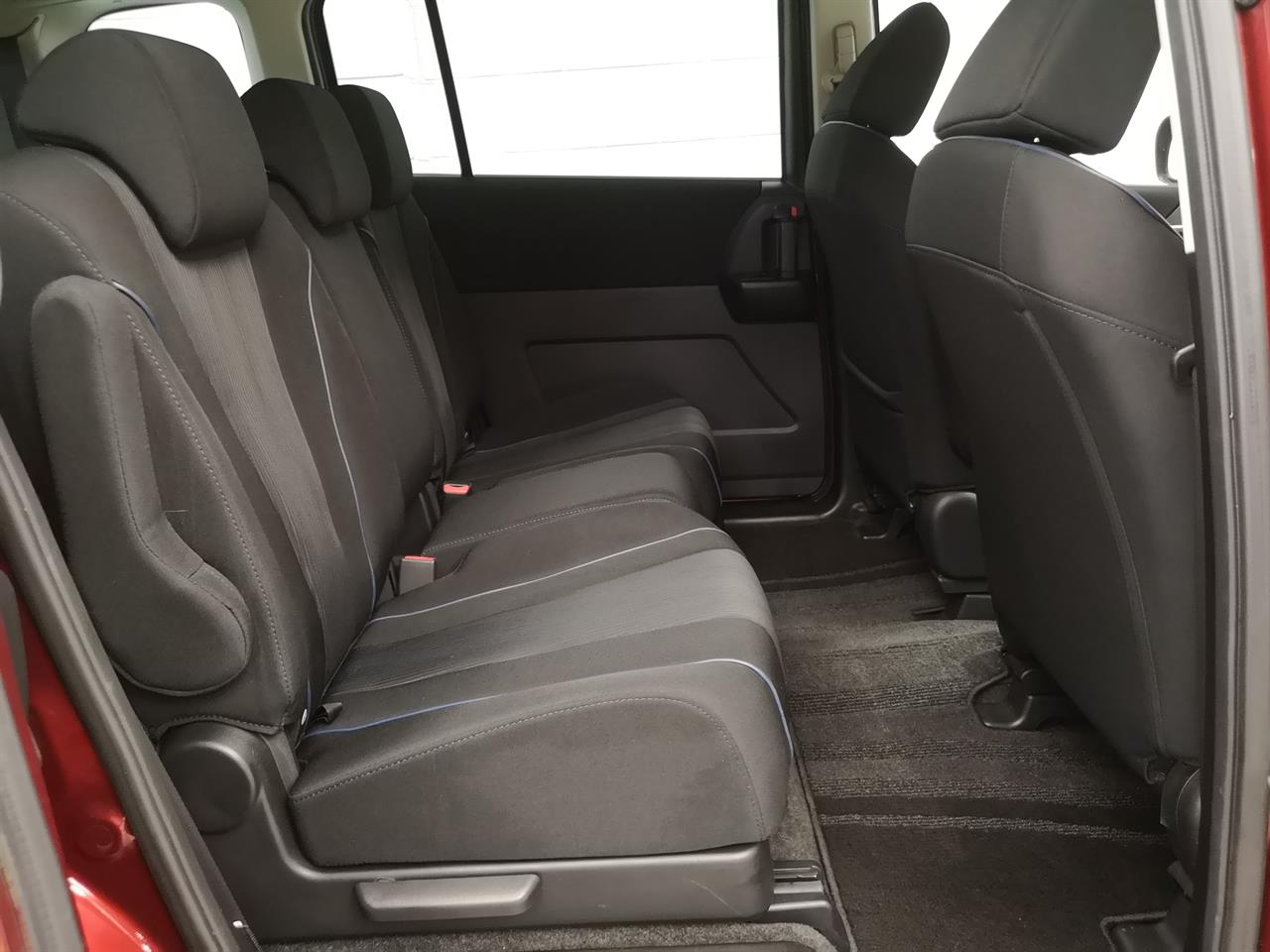 2012 Mazda Premacy
