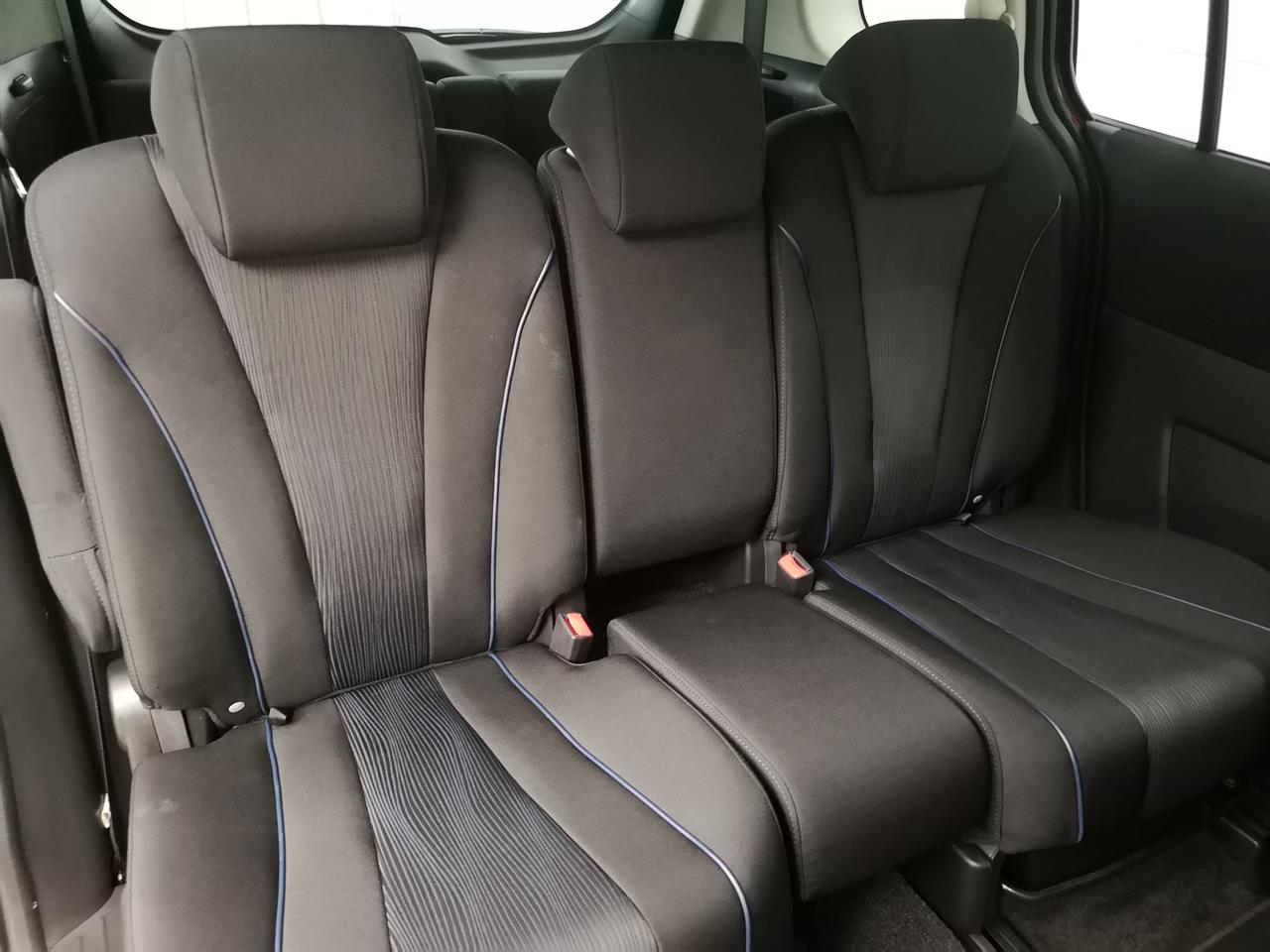 2012 Mazda Premacy