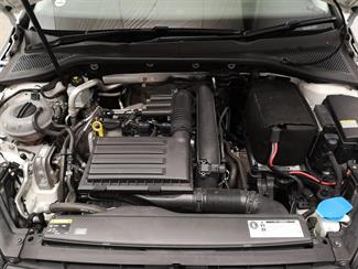 2013 Volkswagen Golf - Thumbnail