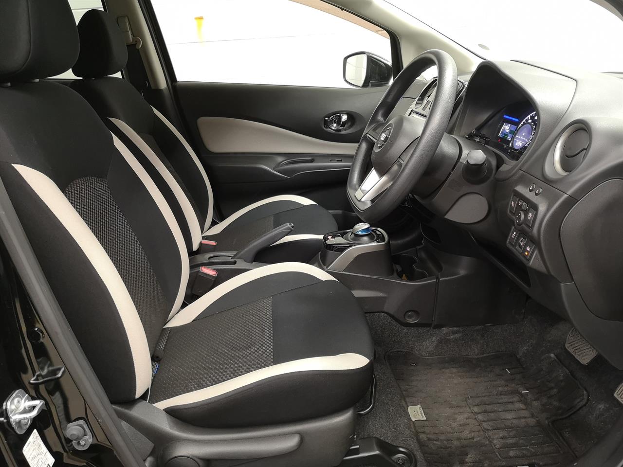 2017 Nissan Note