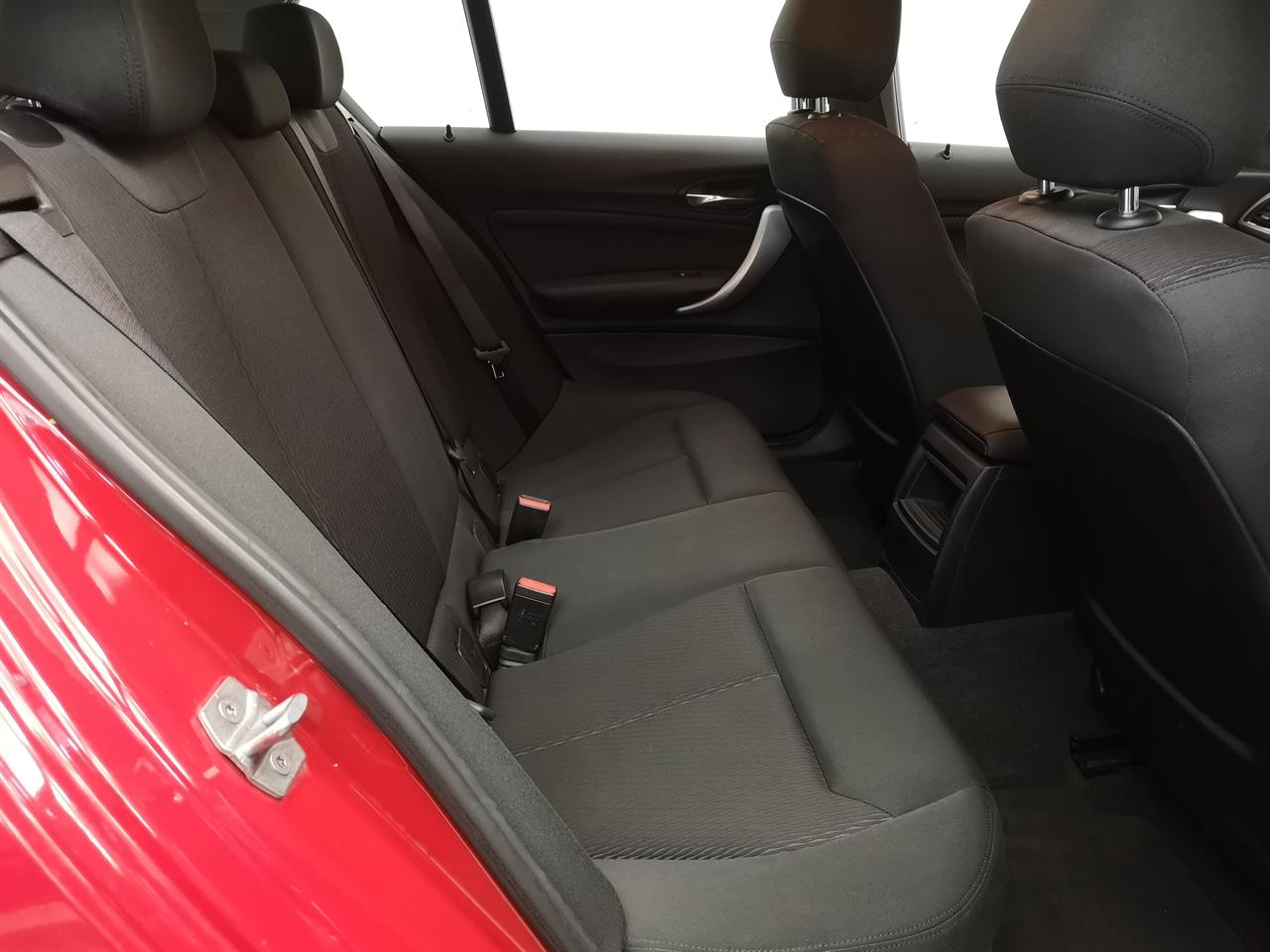 2016 BMW 118I