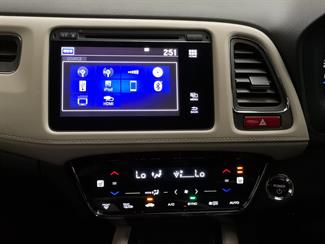 2016 Honda Vezel - Thumbnail