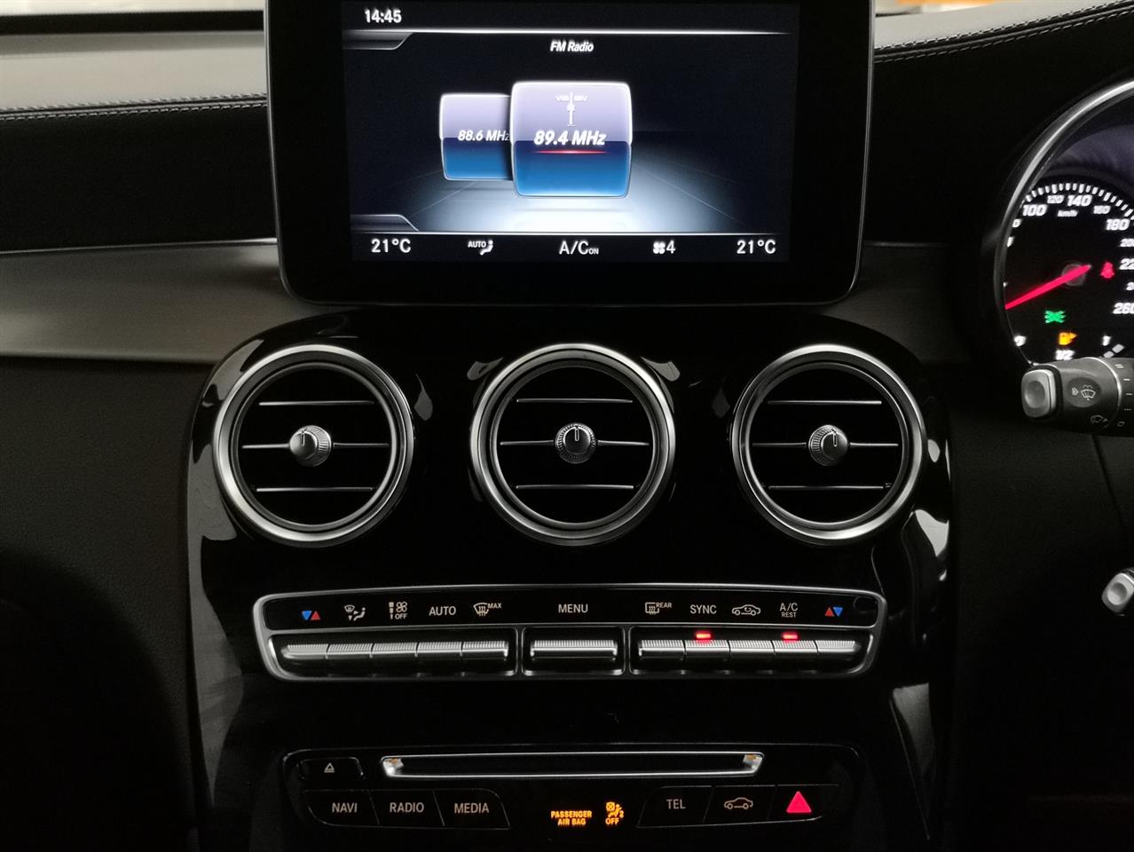 2018 Mercedes-Benz GLC 200