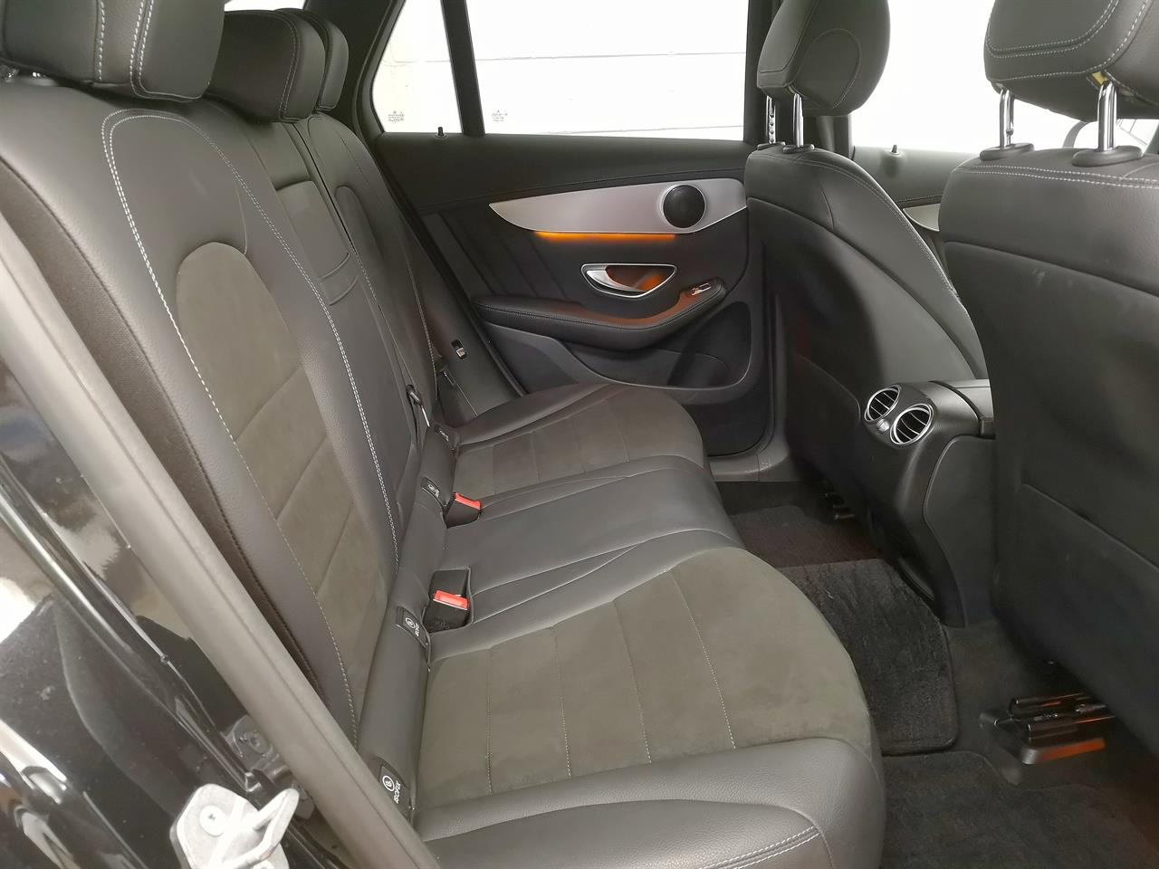 2018 Mercedes-Benz GLC 200
