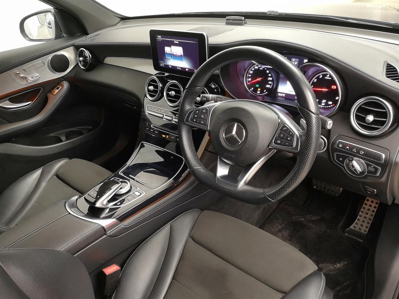 2018 Mercedes-Benz GLC 200