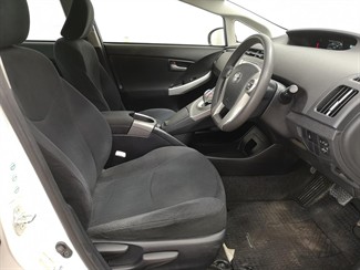 2013 Toyota Prius - Thumbnail