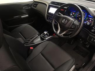 2015 Honda Grace - Thumbnail