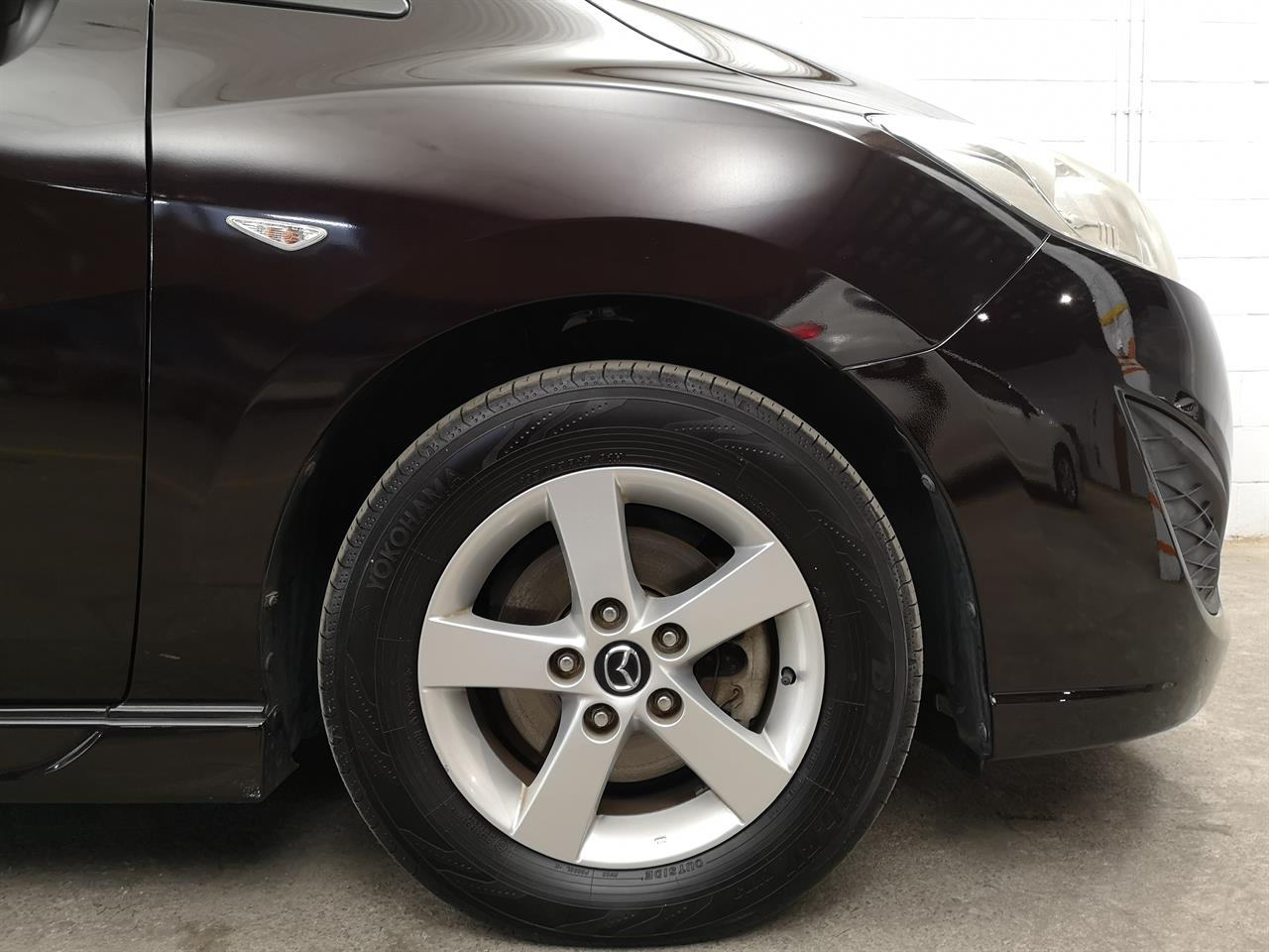 2017 Mazda Premacy