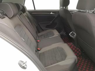 2013 Volkswagen Golf - Thumbnail