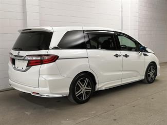 2015 Honda Odyssey - Thumbnail