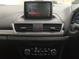 2015 Mazda Axela - Thumbnail