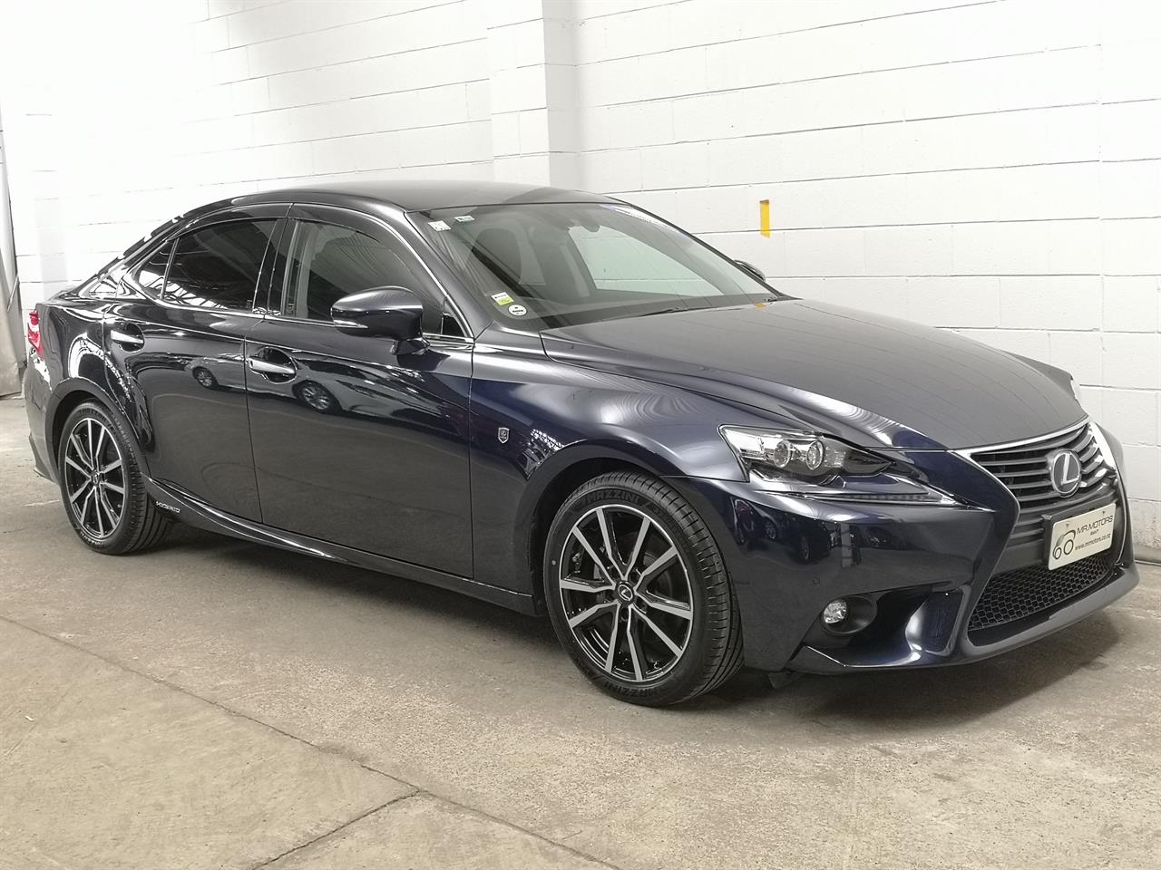 2015 Lexus IS 300H