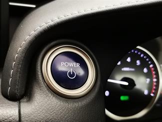 2015 Lexus IS 300H - Thumbnail