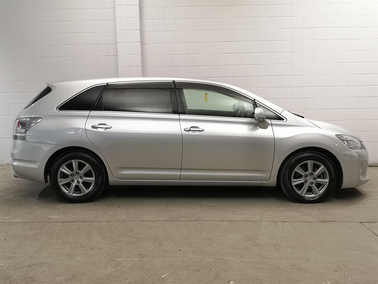 2012 Toyota Mark-X