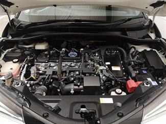 2017 Toyota C-HR - Thumbnail