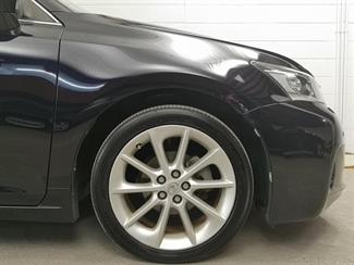 2013 Lexus CT 200H - Thumbnail