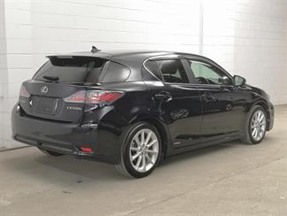 2013 Lexus CT 200H - Thumbnail
