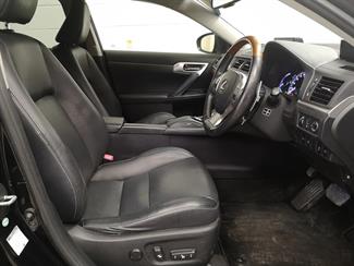 2013 Lexus CT 200H - Thumbnail