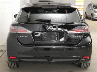 2012 Lexus CT 200H - Thumbnail