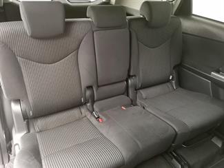 2018 Toyota Prius - Thumbnail