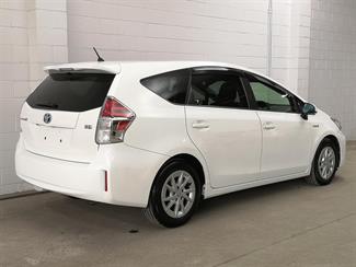 2018 Toyota Prius - Thumbnail