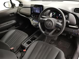 2022 Toyota Aqua - Thumbnail