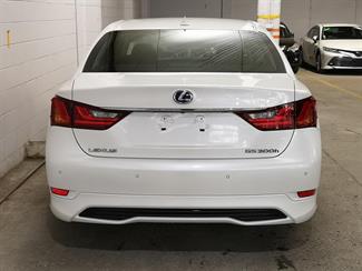 2014 Lexus GS 300H - Thumbnail