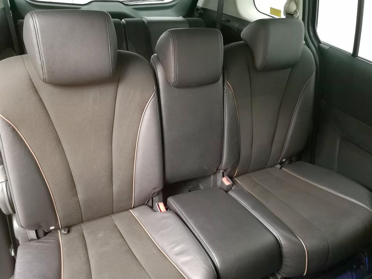 2013 Mazda Premacy
