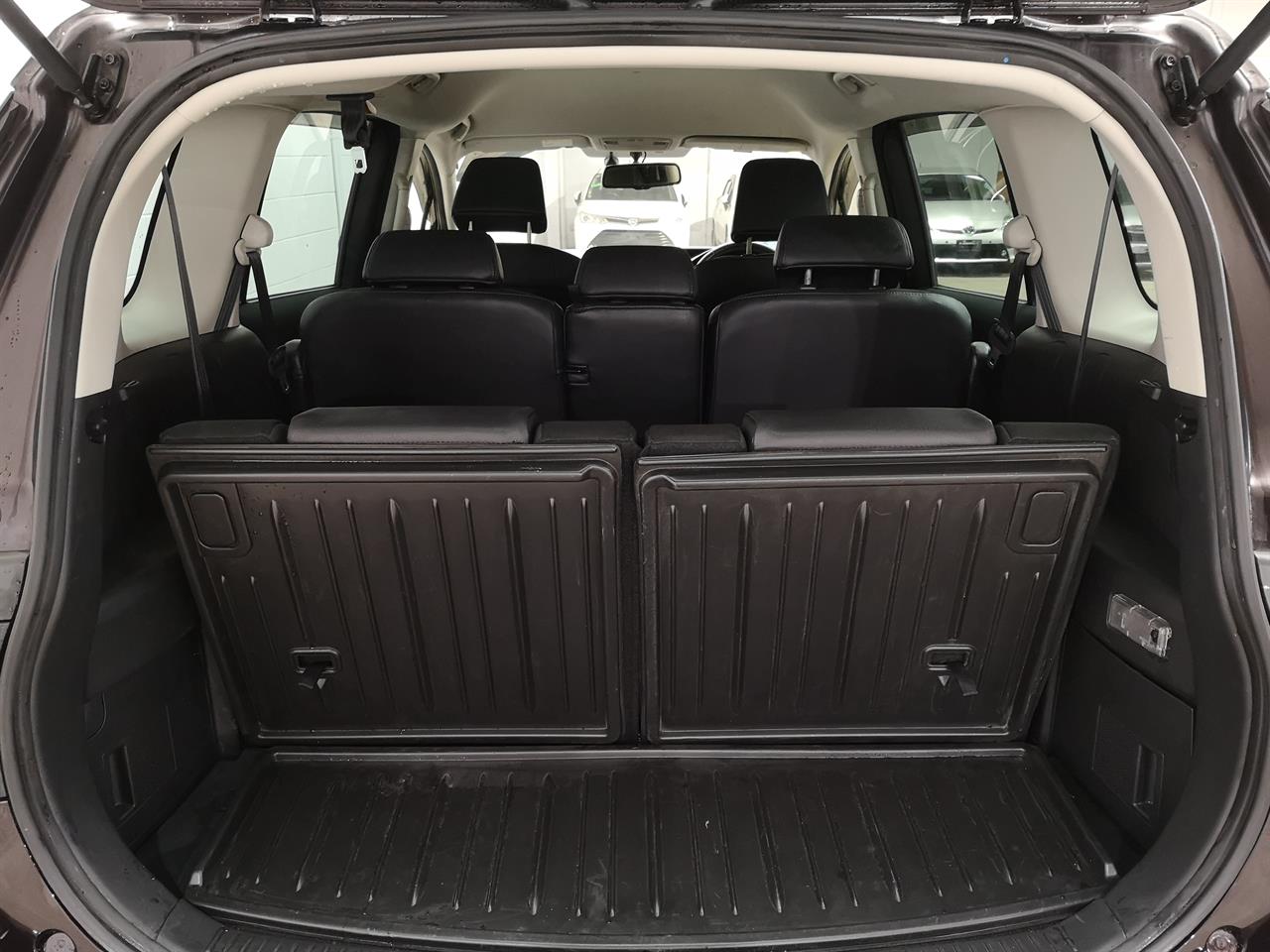 2013 Mazda Premacy