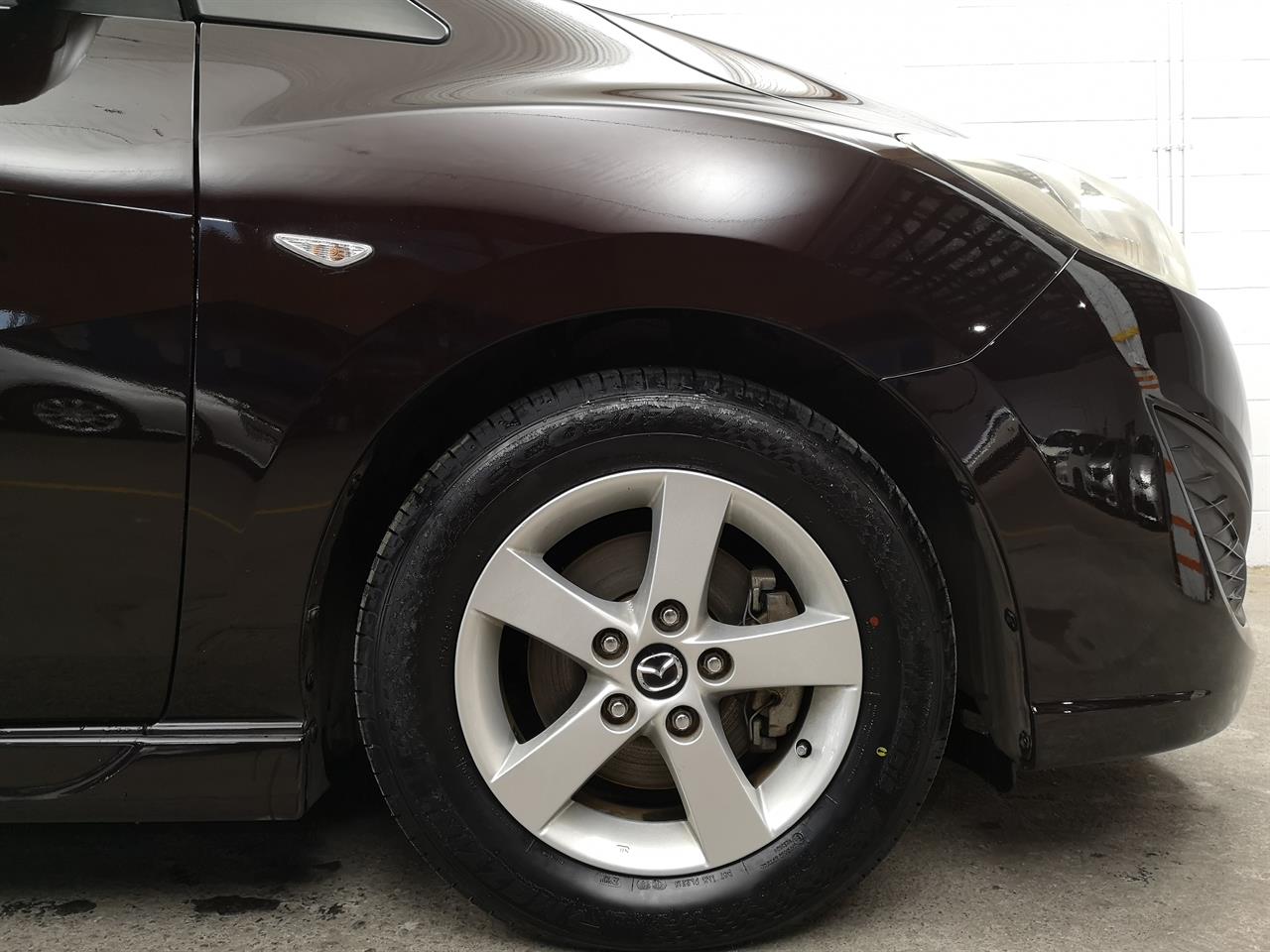 2013 Mazda Premacy