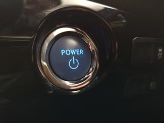 2018 Toyota Prius - Thumbnail