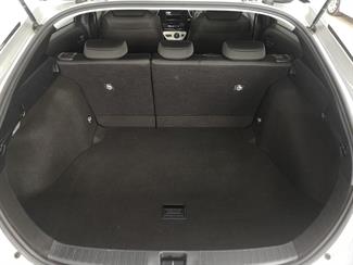 2018 Toyota Prius - Thumbnail