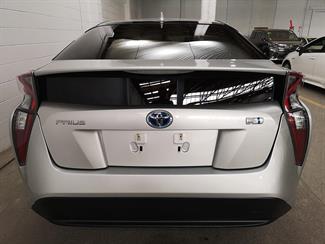 2018 Toyota Prius - Thumbnail