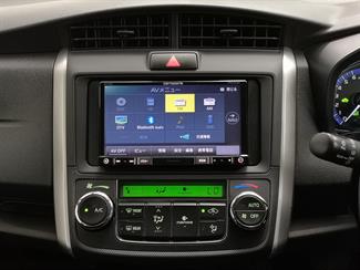 2017 Toyota Corolla - Thumbnail