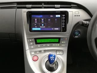 2015 Toyota Prius - Thumbnail