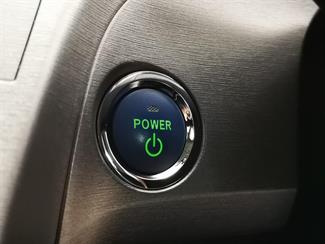 2015 Toyota Prius - Thumbnail