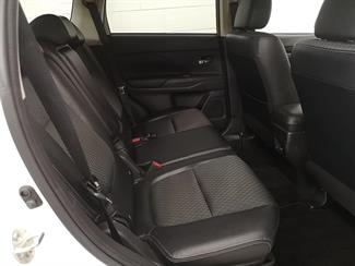 2015 Mitsubishi Outlander - Thumbnail