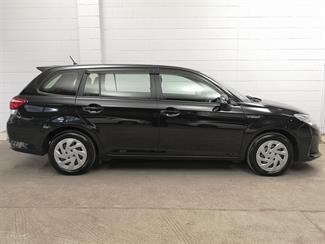 2018 Toyota Corolla - Thumbnail