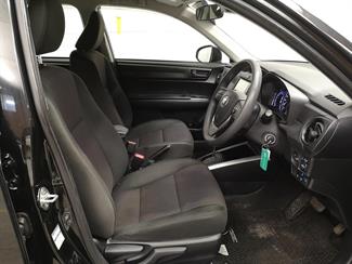 2018 Toyota Corolla - Thumbnail