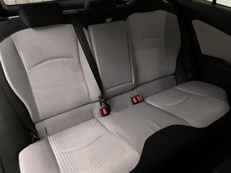 2018 Toyota Prius - Thumbnail