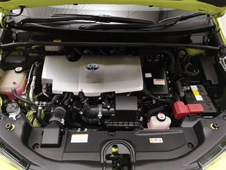 2018 Toyota Prius - Thumbnail