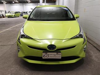 2018 Toyota Prius - Thumbnail