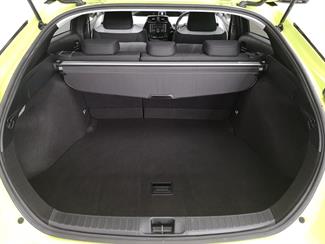 2018 Toyota Prius - Thumbnail