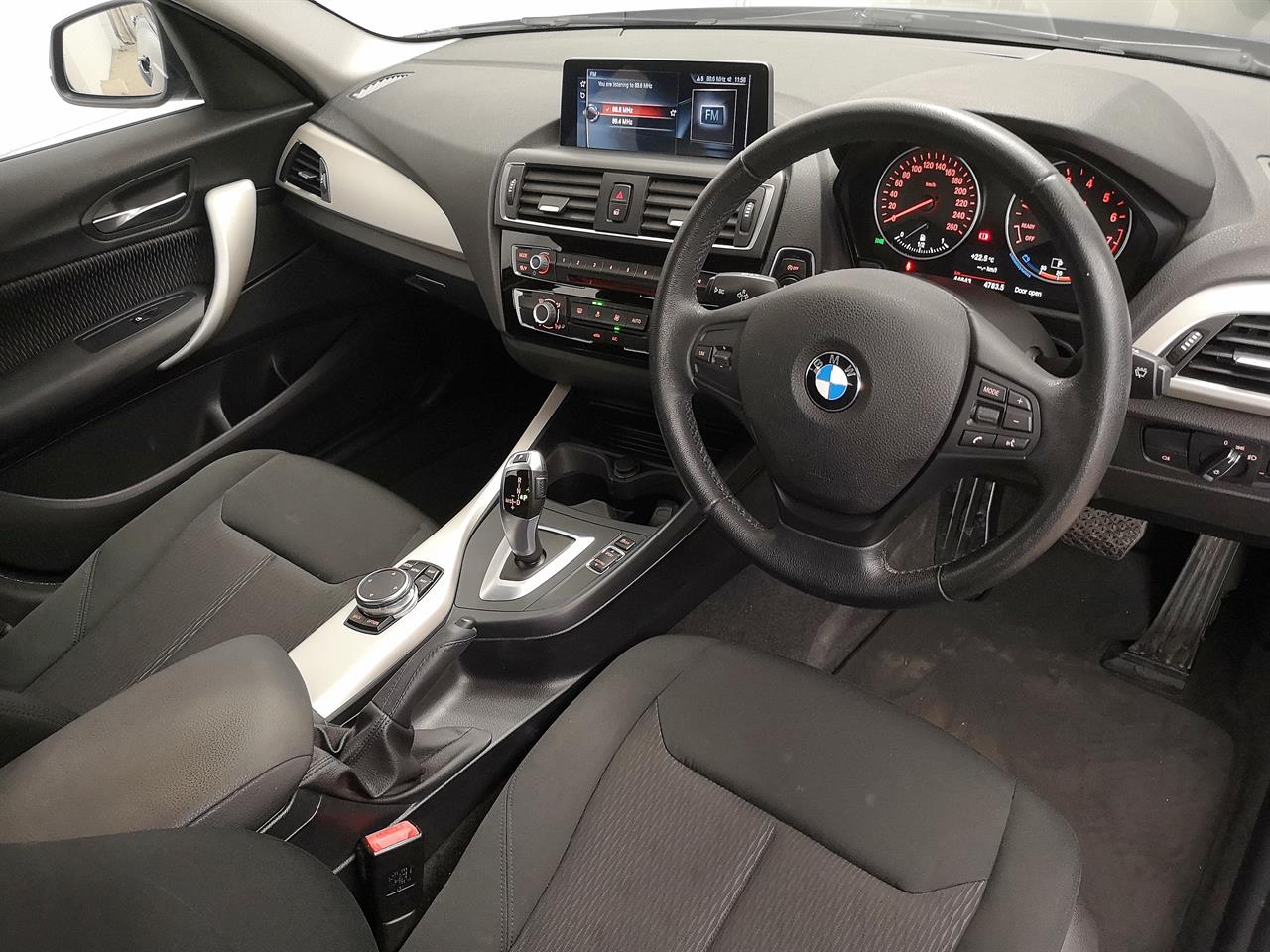 2017 BMW 118I